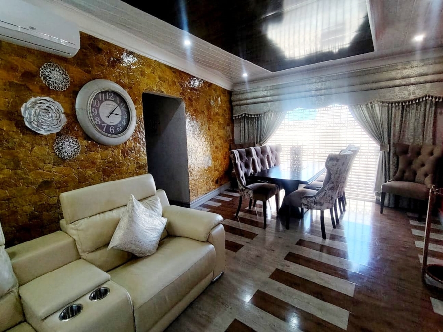 4 Bedroom Property for Sale in West Bank Eastern Cape